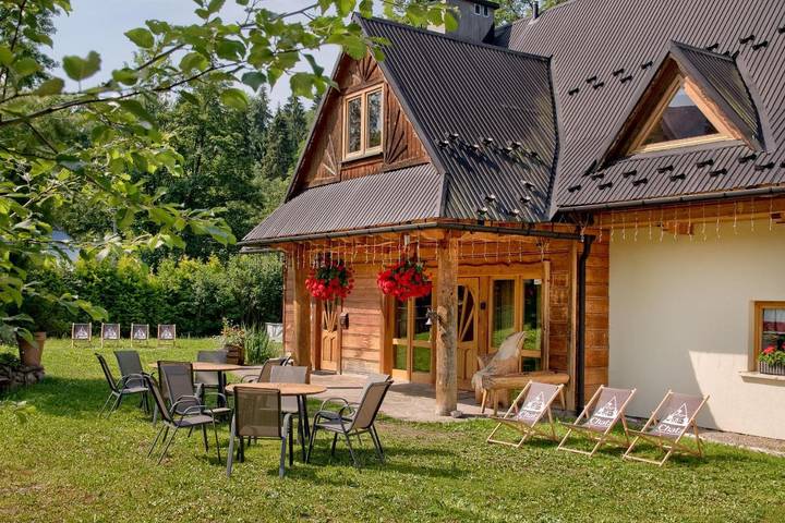 Dom dla 8 osób, z Taras i Jacuzzi oraz Ogród i Basen w Gliczarów Dolny