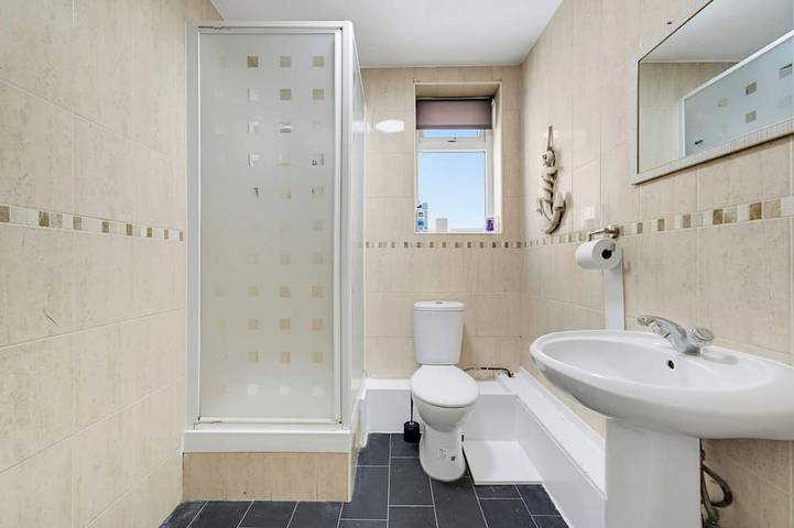 Entire apartment, Cozy 1bed house with free parking in Aylesbury, Buckinghamshire