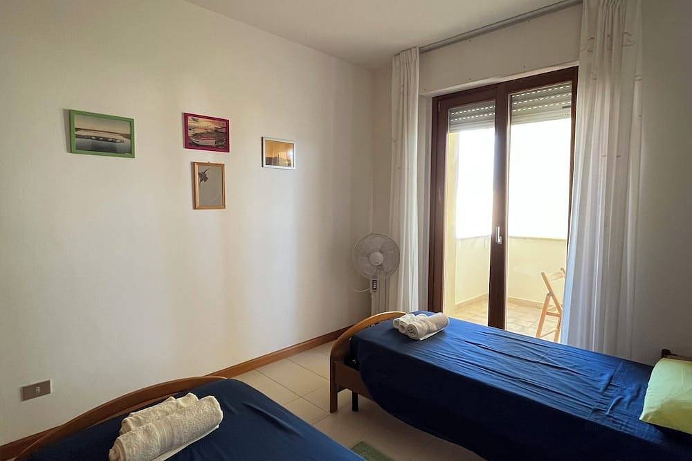 Ganze Wohnung, Bright Apartment Within Walking Distance From The Sea in Fertilia, Sassari Provinz