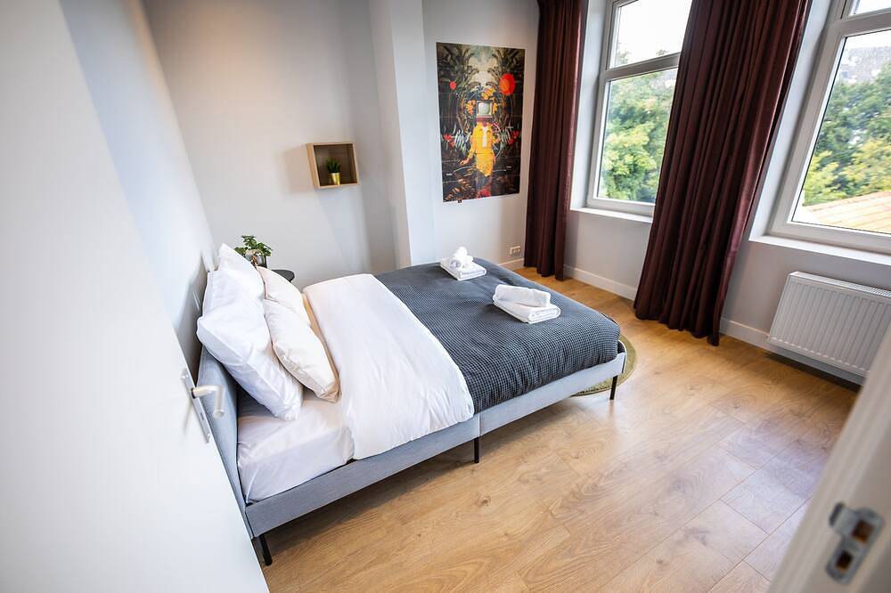 Geheel appartement, Sleek City Center 2Bdr Apartment  Vp in Rotterdam, Zuid-Holland