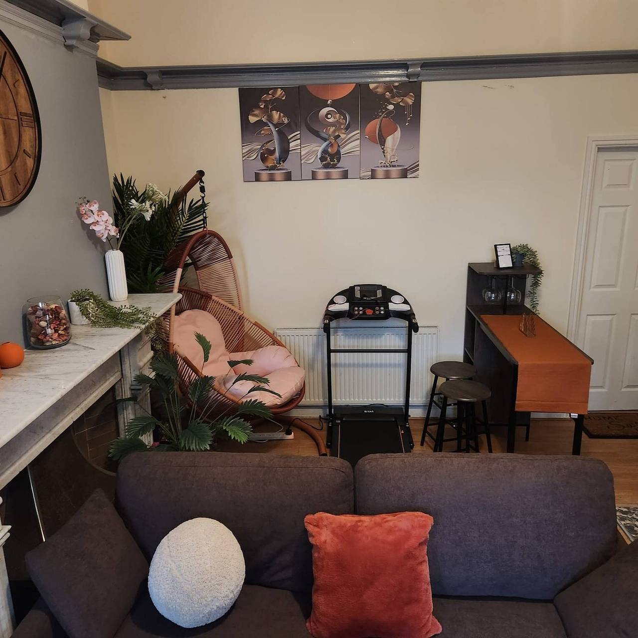 Entire apartment, Charming Victorian Apartment in Central Wolverhampton in Wolverhampton, Birmingham Area