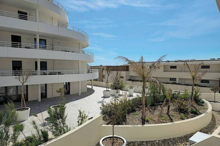 Gîte pour 4 personnes, avec terrasse dans Casino de Valras Plage