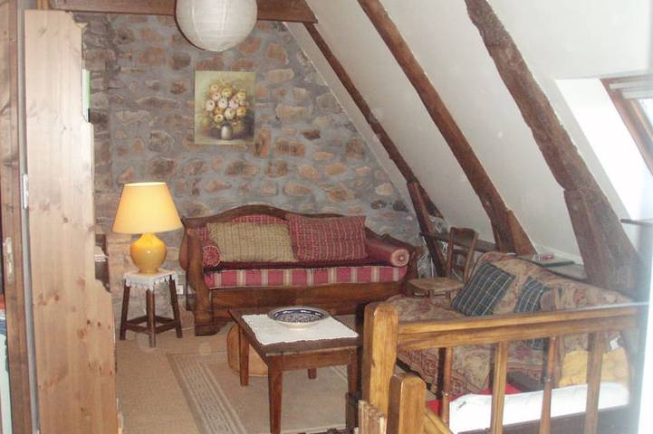 Altes Bauernhaus restauriert warme Dekoration komfortabel auf einem 3 ha großen Grundstück in Saint-Donat, Regionaler Naturpark Volcans d'Auvergne