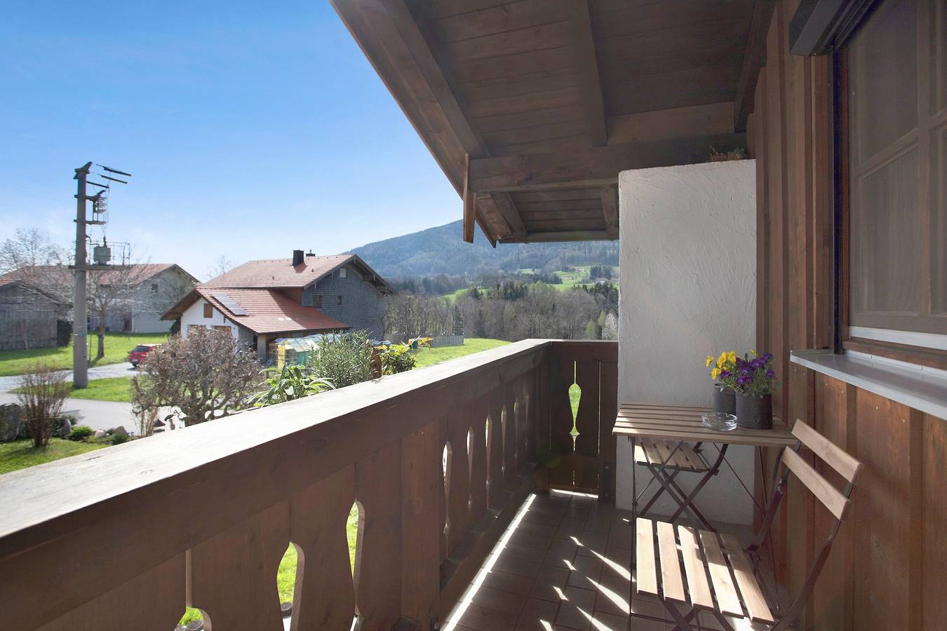 Ganzes Studio, Einzimmerapartment 'Lackner' mit Bergblick, Balkon und Wlan in Teisendorf, Bayerische Alpen