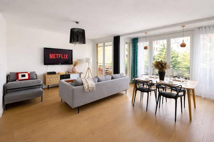 Gîte pour 4 personnes, avec balcon à Levallois-Perret