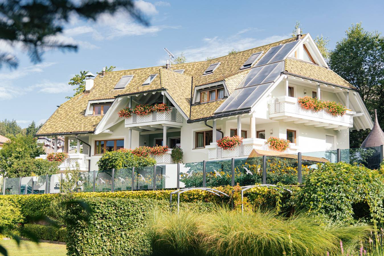 Apartamento inteiro, Apartamento de charme Tundra em Villa Anina com piscina in Klobenstein, Renon