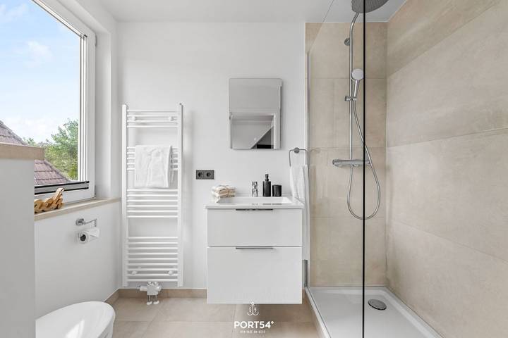 Ganze Wohnung, Moderne frisch renovierte Ferienwohnung im Herzen von Hörnum auf Sylt in Hörnum, Sylt
