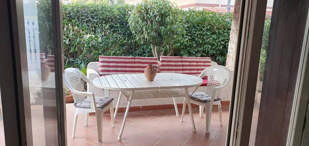Villa für 7 Personen, mit Garten und Ausblick, kinderfreundlich in Taranto - 3