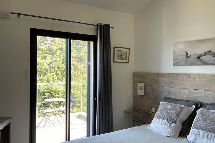 Location de vacances pour 6 personnes, avec terrasse et jardin dans Plage de Tiuccia - 3