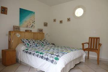 Villa pour 10 Personnes dans La Madrague, Hyeres, Photo 1