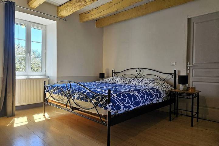 Location de vacances pour 10 personnes, avec jardin à Mayrinhac-Lentour - 2