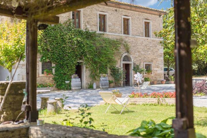 Agriturismo per 2 persone, con Giardino e Piscina nonché Panorama a Rapolano Terme