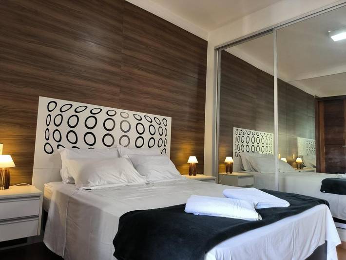 Casas e apartamentos de temporada para 11 pessoas, com vista e jardim e ainda piscina em Pinheiros