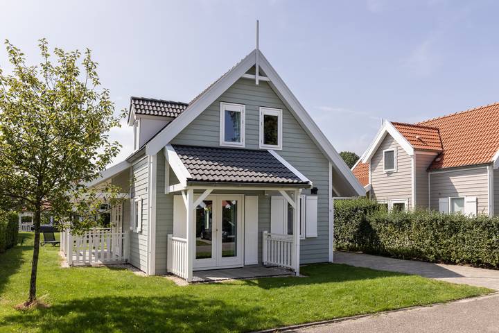 Ferienhaus für 6 Personen, mit Balkon/Terrasse und Terrasse sowie Sauna