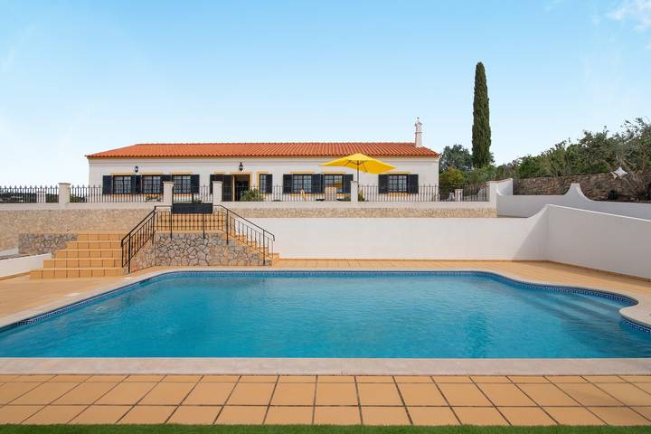 Casa de férias para 6 pessoas, com jardim em Faro