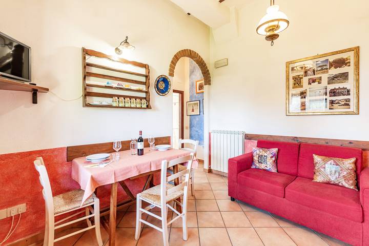 Apartamento entero, Ginestra Apt with Shared  2 pax in Castiglione del Lago, Lago Trasimeno