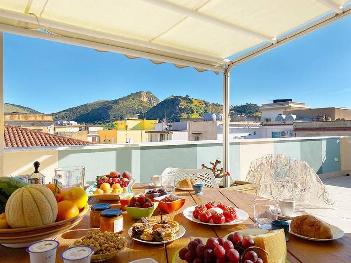 Gîte pour 4 personnes, avec Balcon et Terrasse à Santa Flavia