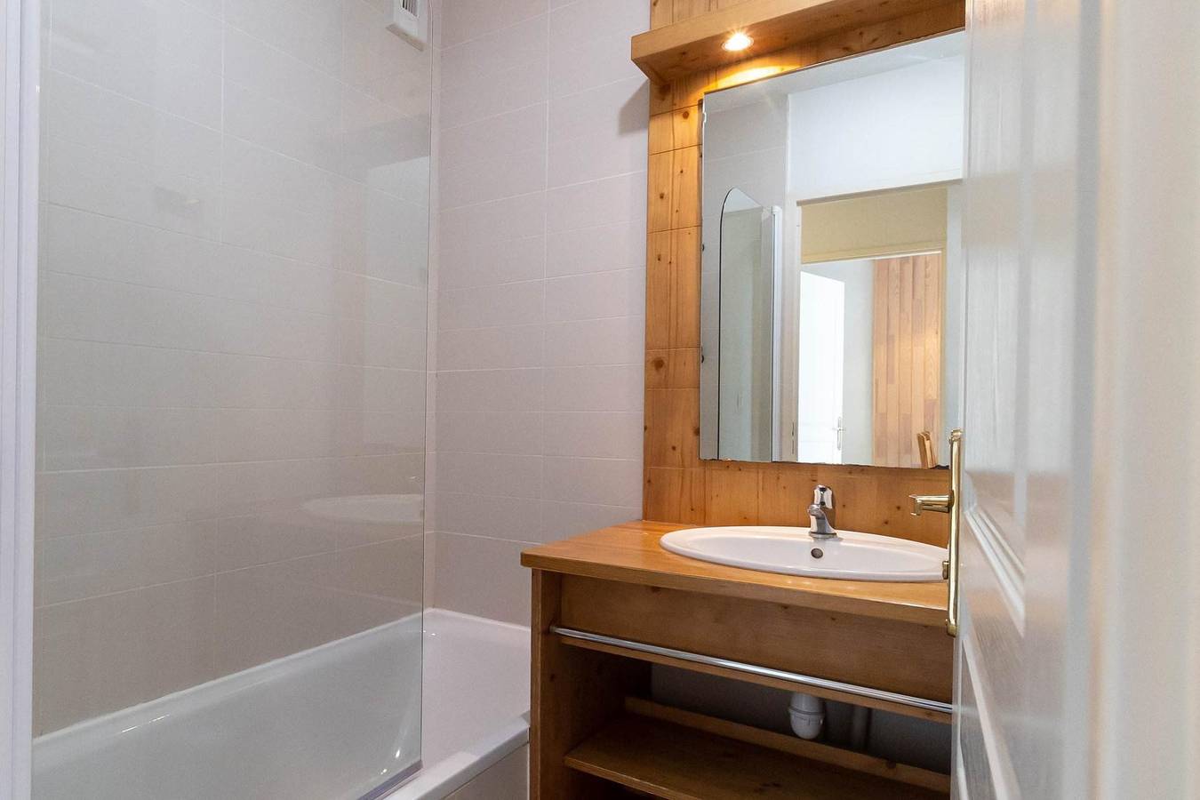Appartement entier, Le Balcon des Airelles - Appartement 2 pièces 4 personnes (108) in Les Orres, Parc national des Écrins