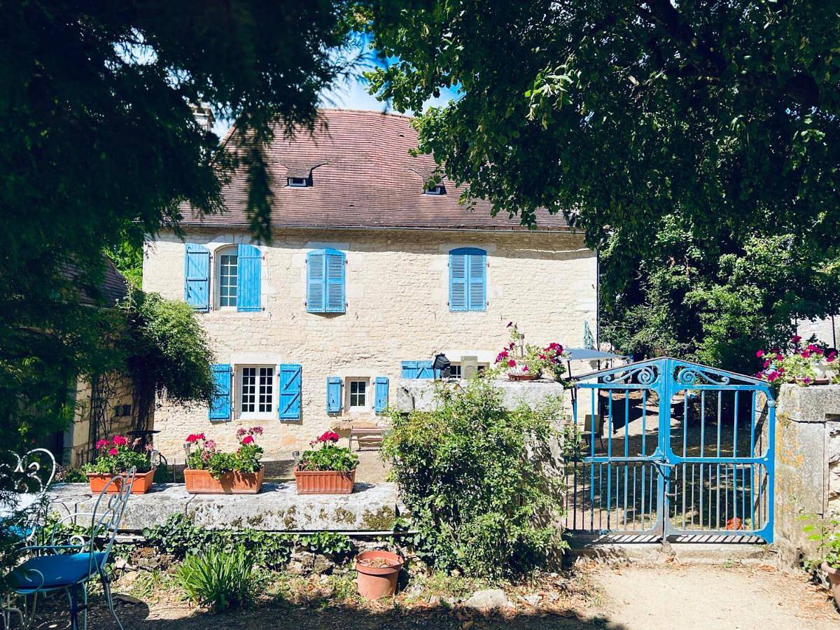 Family Room with Garden View in Lanzac, Quercy