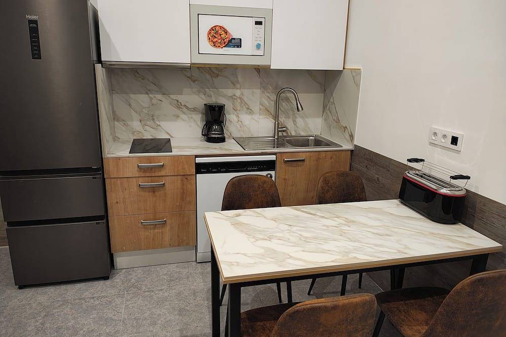 Entire apartment, Cervantin Apartment in Alcalá de Henares, Madrid Province
