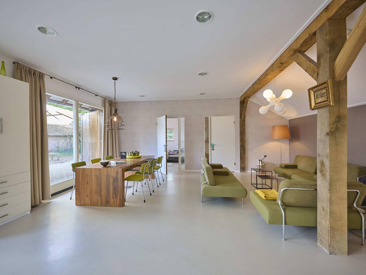 Rural holiday home with a hot tub in Haaksbergen, Twente