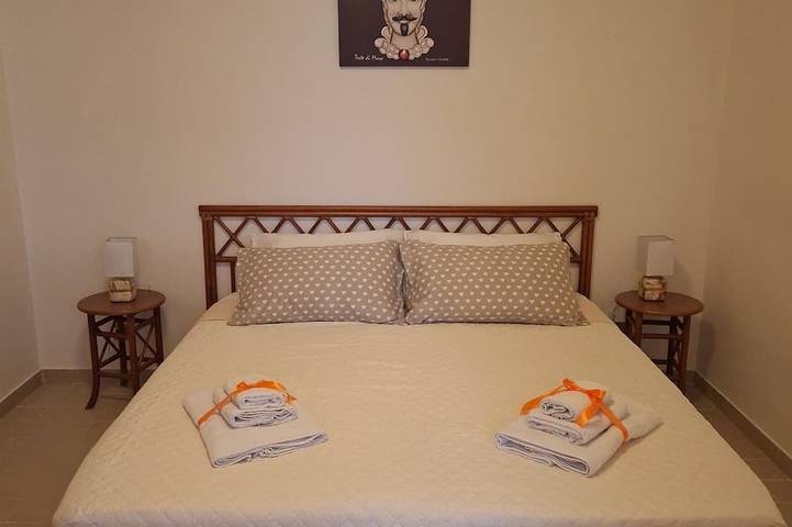 Ferienwohnung für 5 Personen, mit Pool und Garten in Mondello