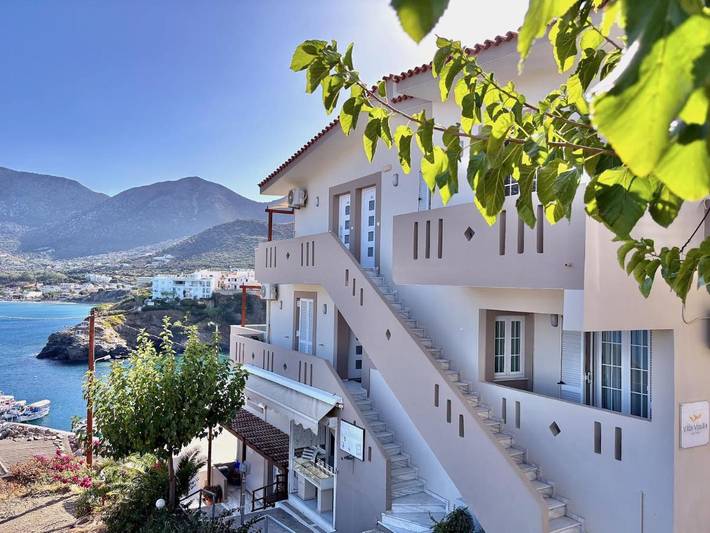 Location de vacances pour 3 personnes, avec terrasse et vue à Bali (Crète)