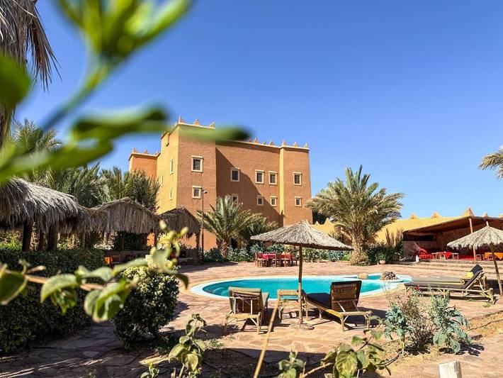 Alojamiento y desayuno para 2 personas, con jardín además de piscina y vistas, Se admiten mascotas - 1