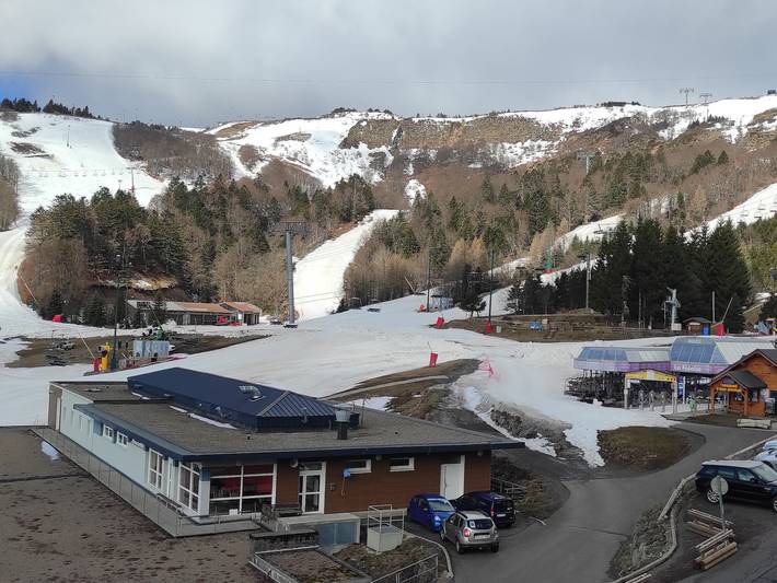 Gîte pour 4 personnes, avec balcon dans Station de Super-Besse (Super-Besse)