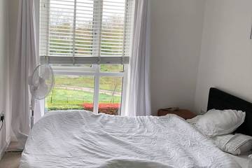 Apartment for 4 People in Bromley, London, Photo 1