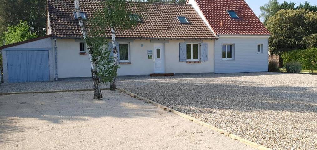 Location de vacances pour 14 personnes, avec piscine ainsi que vue et jardin, adapté aux familles à Tour-en-Sologne - 3