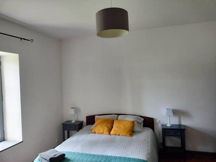 Gîte pour 6 personnes, avec jardin ainsi que piscine et vue à Lempaut