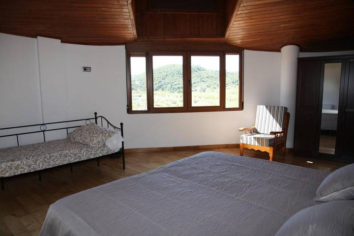 Chalet para 12 personas, con jardín y vistas en Requena-Utiel - 4