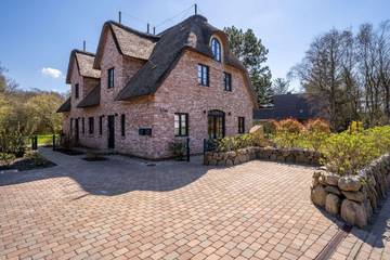 Ferienhaus für 6 Personen, mit Terrasse und Sauna sowie Garten, kinderfreundlich auf Eiderstedt