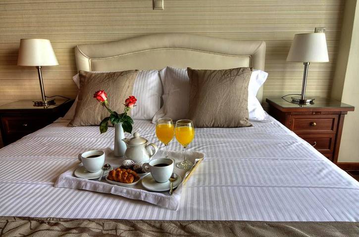 Location de vacances pour 8 personnes, avec jardin et jacuzzi, adapté aux familles dans Liapádes - 3