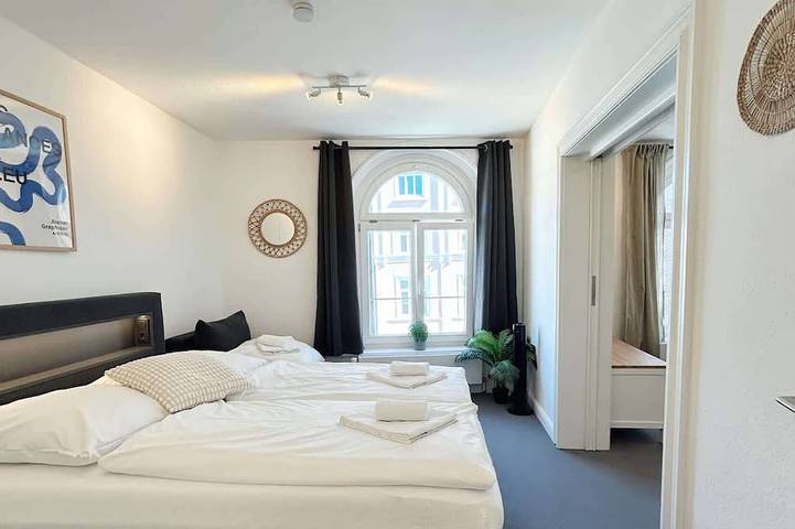Ganze Wohnung, Modern 3-Bedroom near Alster Hamburg for up to 10 in Hamburg-Mitte, Hamburg