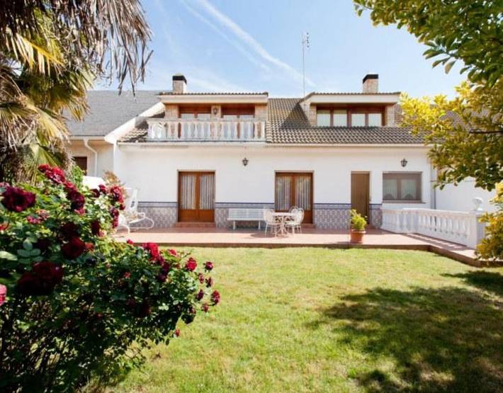 Chalet para 15 personas, con Jardín