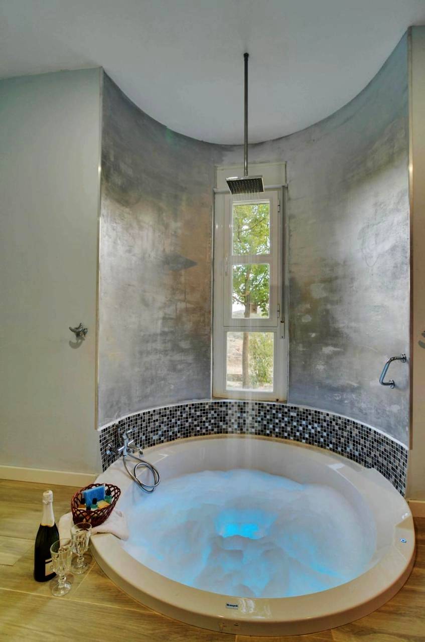 Almenaralove Bellaluna in Robledo de Chavela, Provincia de Madrid