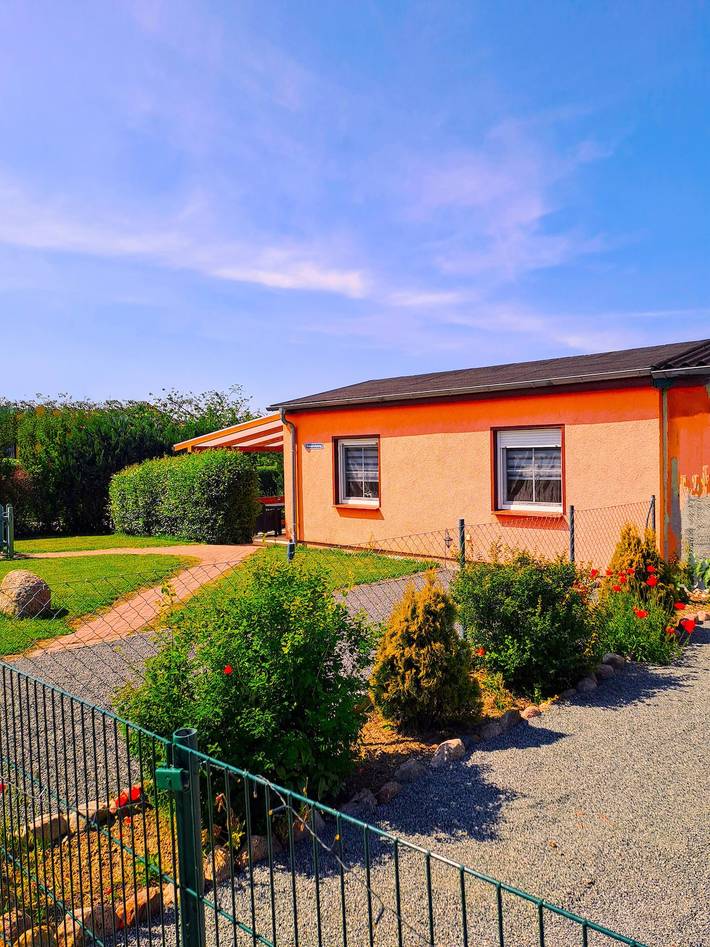 Bungalow für 2 Personen, mit Garten - 1