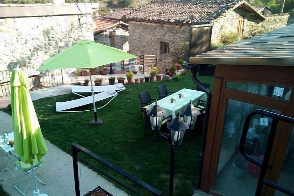 Casa rural (alquiler íntegro) El Rincon de Zaldierna para 4 personas in Ezcaray, Valdezcaray