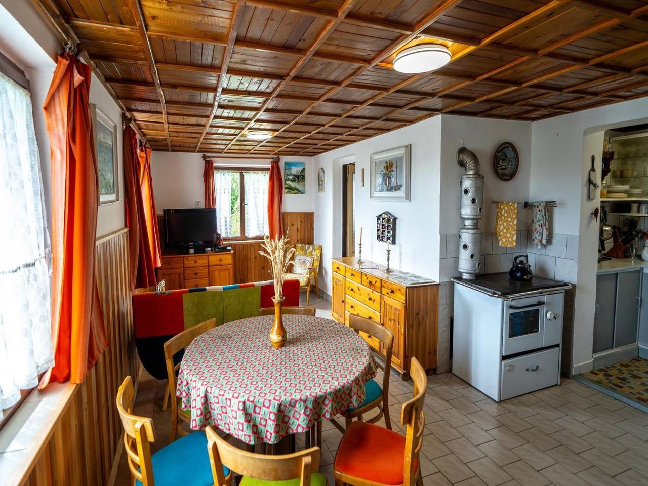 Lovely Apartment in Svinarov Czech Republic near Forest in Rakovnik