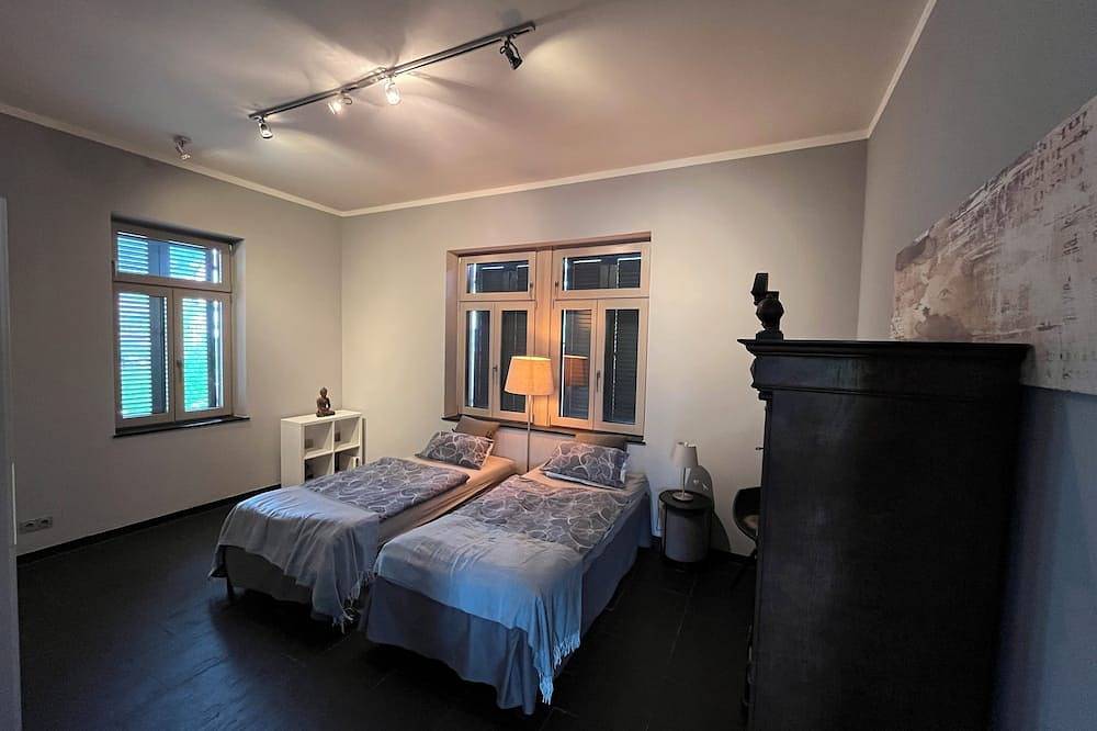 Ganze Wohnung, Traumhafte Wohnung mit Neckarblick und Balkon in Eberbach, Kurpfalz