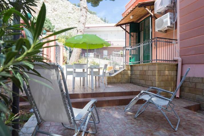 Maison d’hôte pour 2 personnes, avec Balcon ainsi que Terrasse et Vue à Mondello