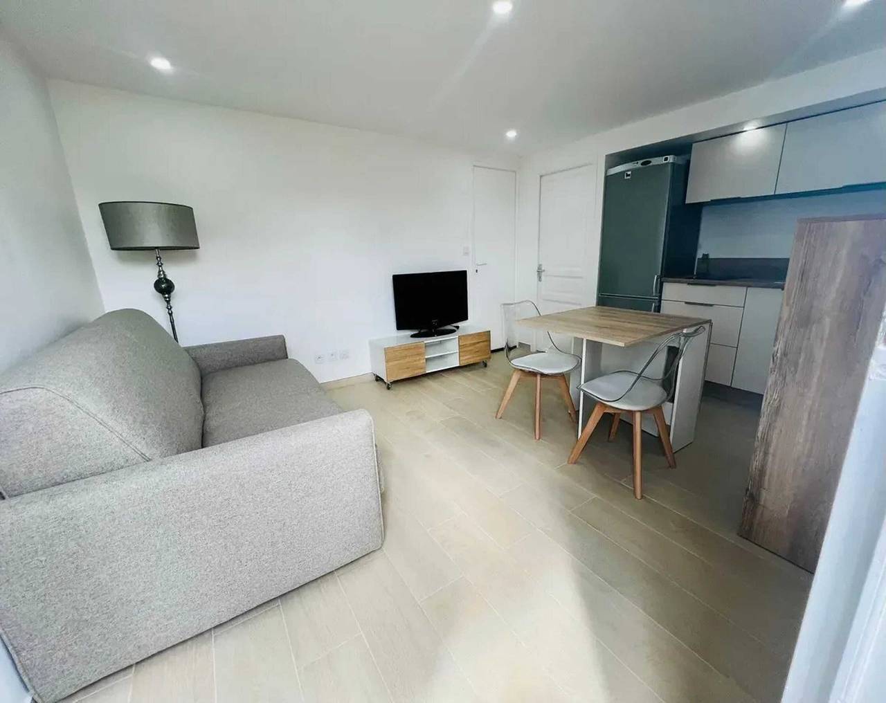 Apartamento entero, Encantador apartamento en Mouans-Sartoux, 30 m² in Mouans-Sartoux, Region de Cannes