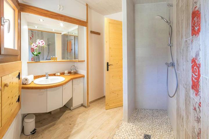 Location de vacances pour 4 personnes, avec jardin à Saint-Jean-Saint-Nicolas - 4