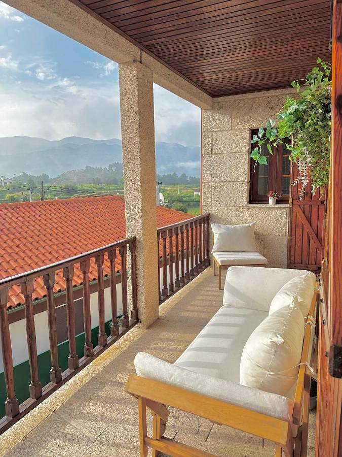 Location de vacances pour 6 personnes, avec jardin ainsi que vue et piscine, animaux acceptés dans Soajo - 4