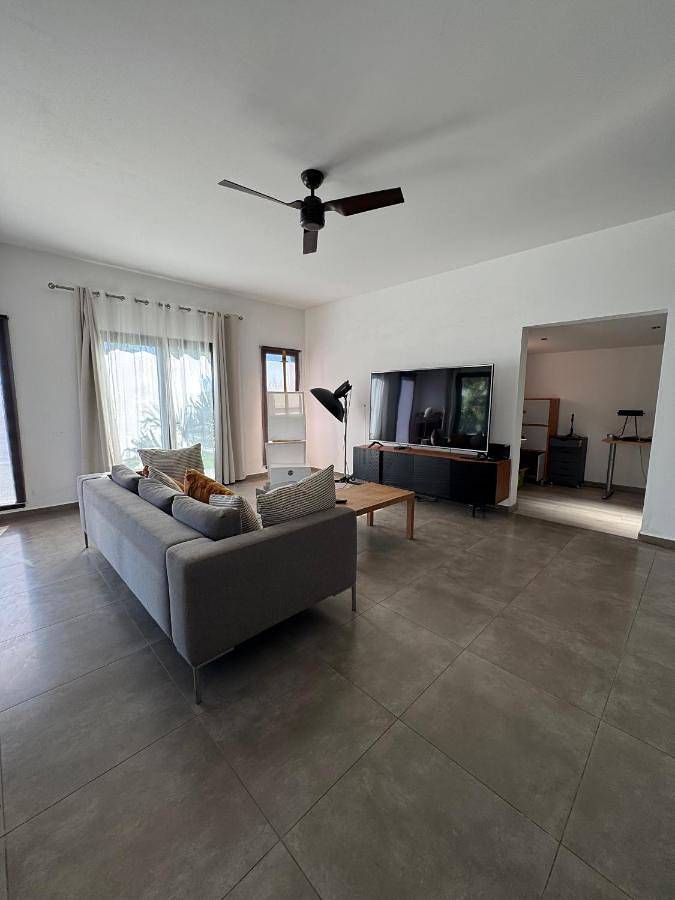 Villa pour 6 personnes, avec jardin ainsi que piscine et vue dans Saint-Gilles les Bains - 4