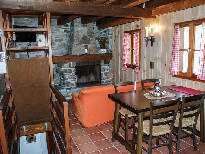 Ferienhaus für 2 Personen, mit Terrasse und Garten sowie Ausblick in der Schweiz - 3
