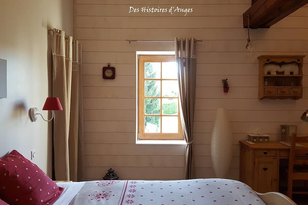 Chambre triple Couette et Tartines in Tournus, Région de Mâcon