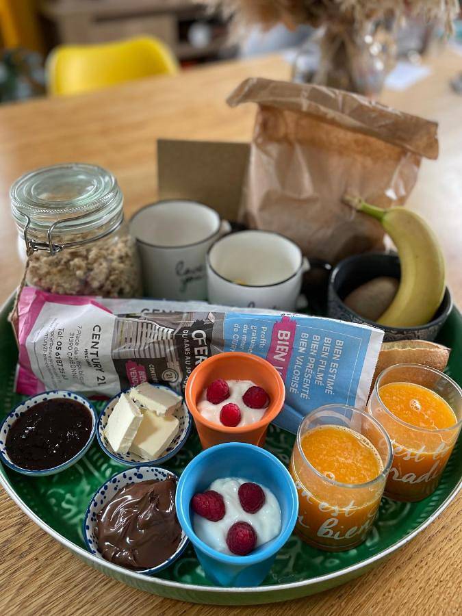 Location de vacances pour 2 personnes, avec piscine ainsi que terrasse et jacuzzi à Noé - 3